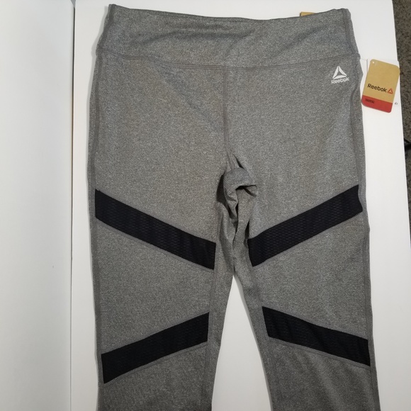 NWT Reebok Fitted Capri - Large - Picture 2 of 11